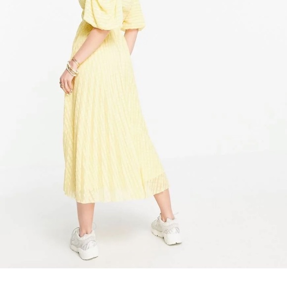 ASOS Yellow Gingham Seersucker Maxi Puffed Sleeves Size Zero 0 EUC (May be NWOT) - Picture 2 of 16